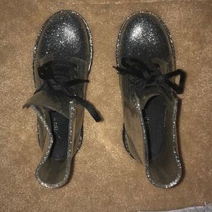 Women’s sparkly rain boots